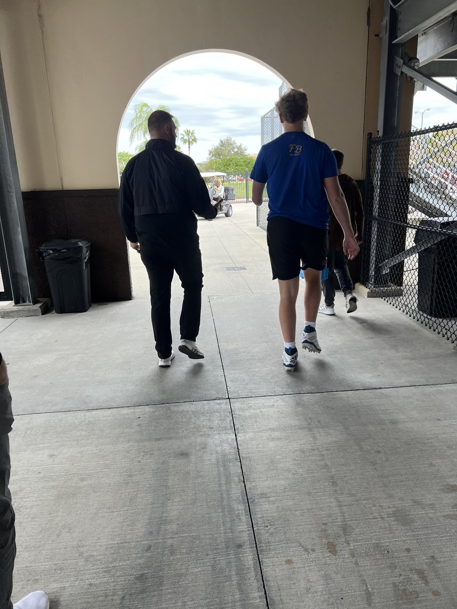 NolanB_58's tweet photo. Had a great visit today at southeastern university @Coach_Waugh @CoachHeldreth @apollo_wright @FBPirates @fbhs_pirate @TheeCoachO @bjjones10 @JACT_Athletics @PirateCoachB https://t.co/ztGdSkCA1d