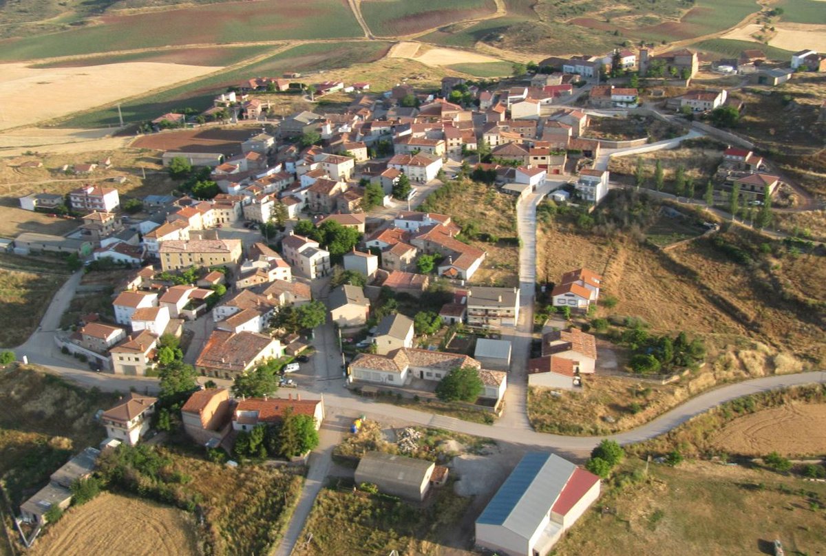 La desesperada lucha de un alcalde en pos de la supervivencia de su pueblo nuevaalcarria.com/articulos/la-d… #despoblacion #pueblos <a href="/ES_Despoblacion/">Asociación Española Contra la Despoblación (AECD)</a> <a href="/CatDespoblacion/">Cátedra DPZ sobre Despoblación y Creatividad</a>  <a href="/Despoblacion_/">PoblarLaDespoblacion</a>  <a href="/Despoblacion_/">PoblarLaDespoblacion</a>  <a href="/despoblacion/">despoblacion</a> <a href="/Despoblados/">Despoblación. Oportunidades en el mundo rural</a> <a href="/DespoblacionR/">Despoblación rural</a> <a href="/AytoRiba/">Ayto.RibaDeSaelices</a>