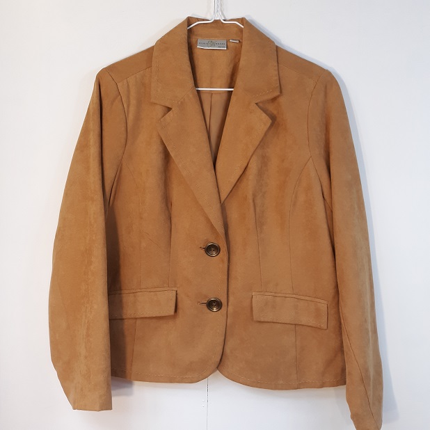urbancowgirl224's tweet image. Studio Works Faux Suede Jacket 12P EUC Tan 2 Button Blazer 12 Petite Super Soft #studioworksJacket #fauxsuedejacket #studioworks #studioworksblazer ebay.com/itm/4044971923… #eBay via @eBay