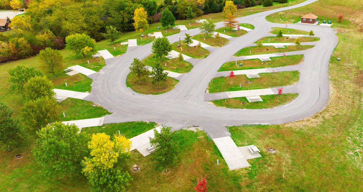 Start planning your summer camping at Mozingo Lake Recreation Park's RV Park!  Enjoy water and electric hookups, laundry facilities, private showers, boat slips, and hiking trails. 🚐⛺

Ensure you get the perfect spot by reserving now at mozingolake.com/stay/