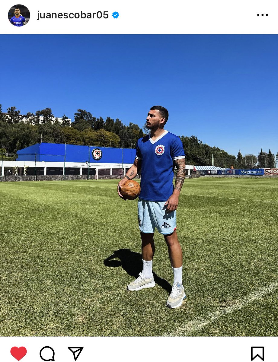 ROBIN936_'s tweet photo. Con la salida de Escobar, los que en verdad pierden, somos nosotros, los aficionados, los que le van al azul y obv. con esto pierde Cruz Azul
Son mamadas lo de #FueraAnselmi y también #YoConAnselmi , en realidad debería ser #YoConCruzAzul porque aquí lo importante es @CruzAzul https://t.co/PjRSn8Ff2S