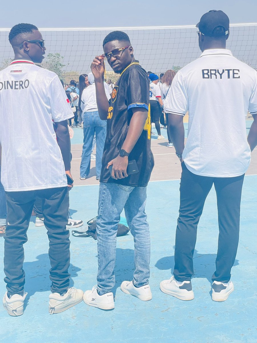 dinero_0x's tweet photo. I came late but itβs what itβs
Today shege much
#fybday3
#jerseyday
#lautech https://t.co/HFxstwSkmG
