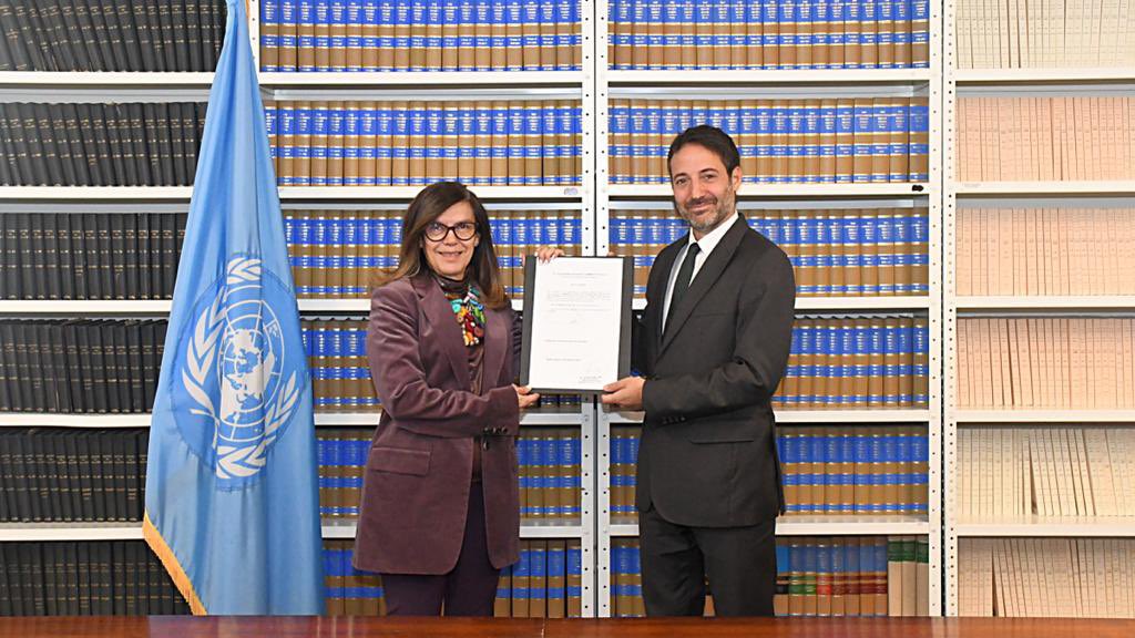 GuatemalaONU's tweet image. Guatemala 🇬🇹 deposited the instrument of Ratification of the #KigaliAmendment to the #MontrealProtocol on Substances that Deplete the Ozone Layer #ClimateAction
