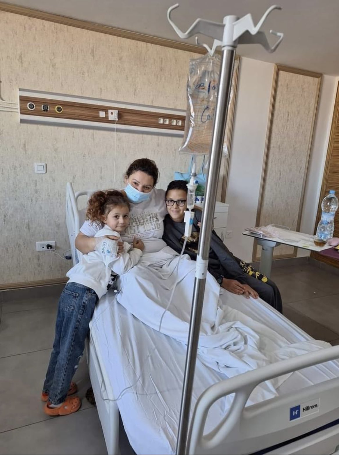 Hanan Razek on X: تعرفت على بشرى أثناء الشغل على الجنس مقابل العلاج.  فتحت لنا بيتها وقلبها وحكت لنا عن تجربتها لما كانت بنت 16 تحرش بها راقي  شرعي لجأوا له أهلها