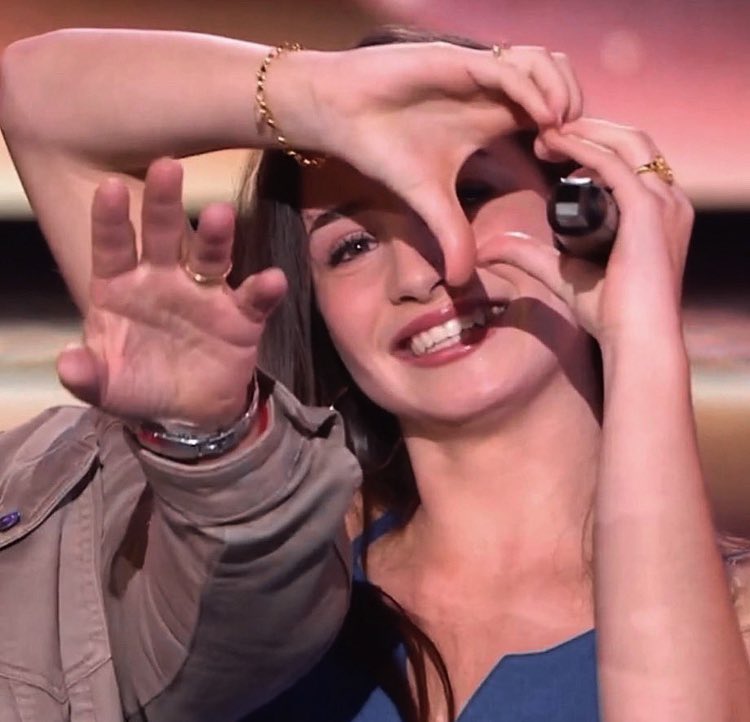 foliedudoute's tweet photo. thread des meilleures (selon moi) performances de lénie 💌 pour vous montrer à quel point elle est douée et mérite sa place #StarAcademyleLive #StarAcademy https://t.co/jaYRQfGyYR