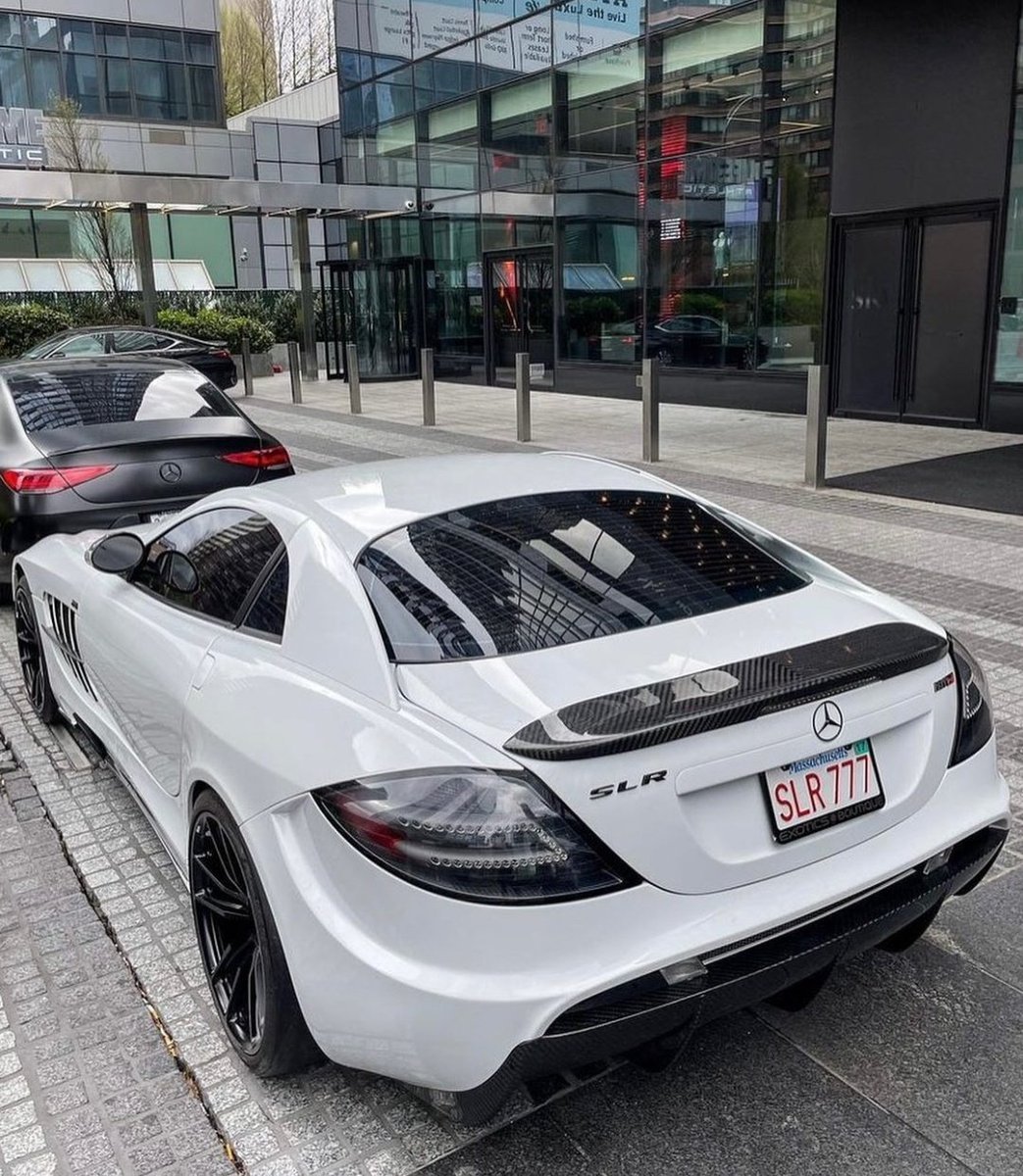 Mercedes SLR McLaren 😳
