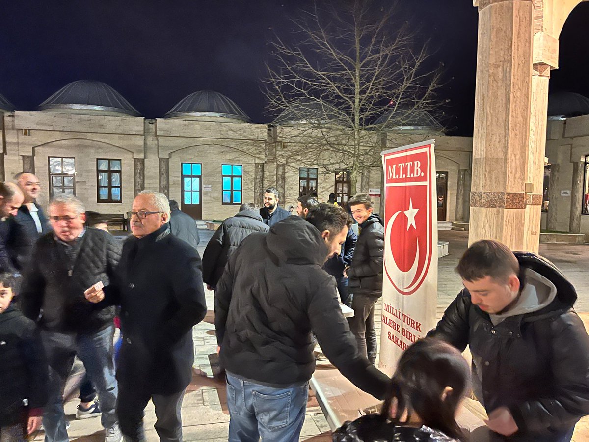 mttbsakarya's tweet photo. Regaib Kandili münasebetiyle, Geleneksel Kandil Buluşmamız Kampüs Camiinde gerçekleşti. Kandilimiz mübarek olsun. https://t.co/KEMboM6Pp1