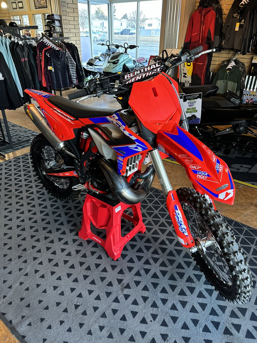 For sale!! 1375 Mountain City Hwy 89801