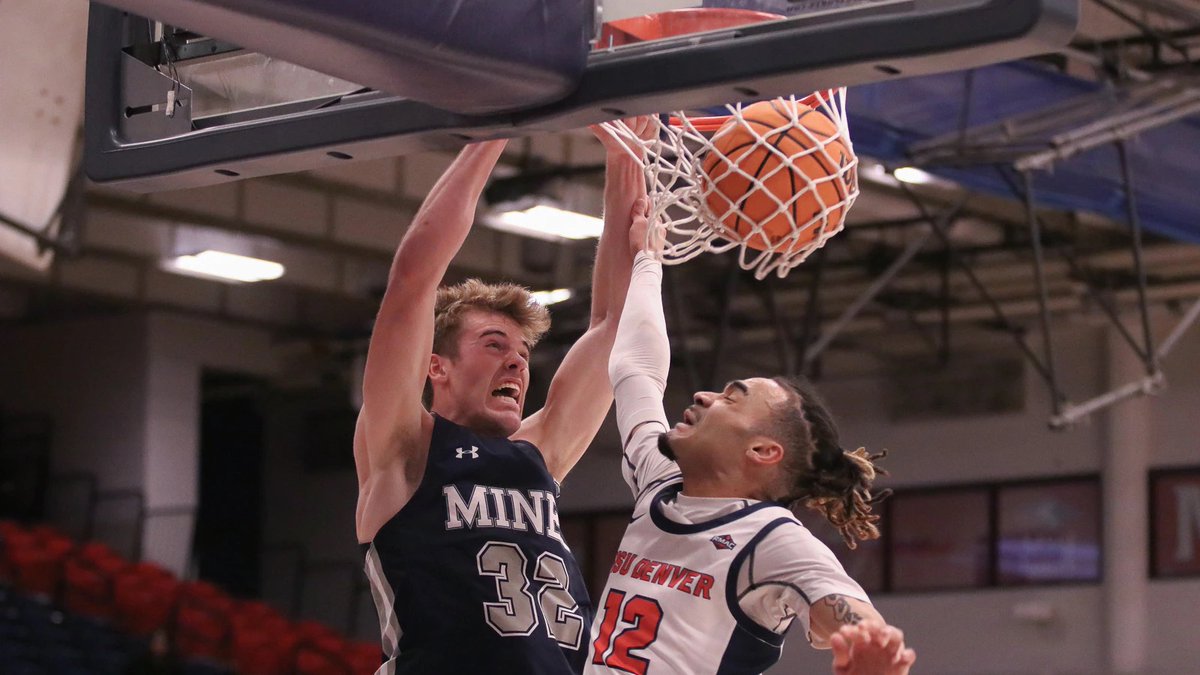 The new kids on the block😎 Turner Sports' Wayne Cavadi highlights 5⃣ #D2MBB freshmen to watch this season. #MakeItYours | on.ncaa.com/1111D2MBB