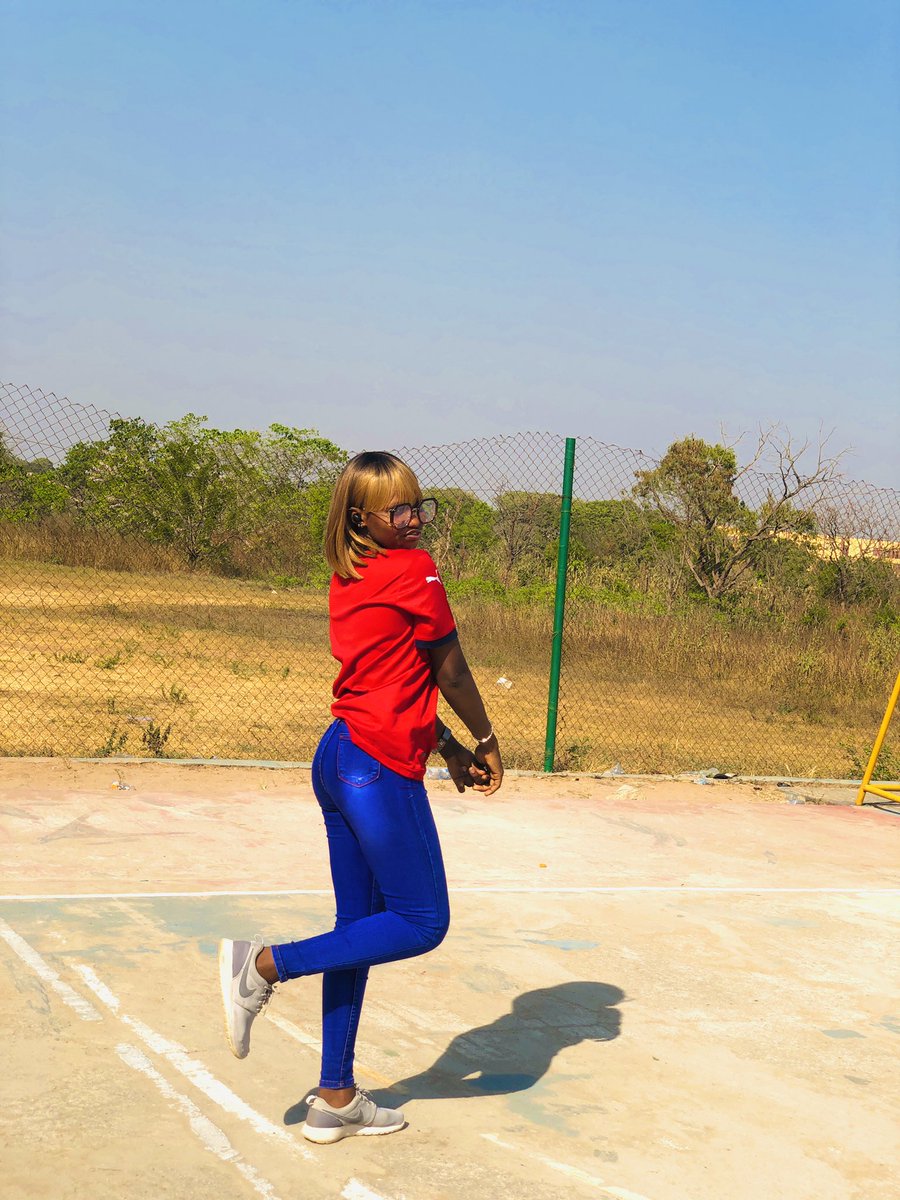 sandra_ayoola's tweet image. Day 3 ❤️
We came ready 😊

#class23
#Jerseyday
#Day3
#lautechclass23