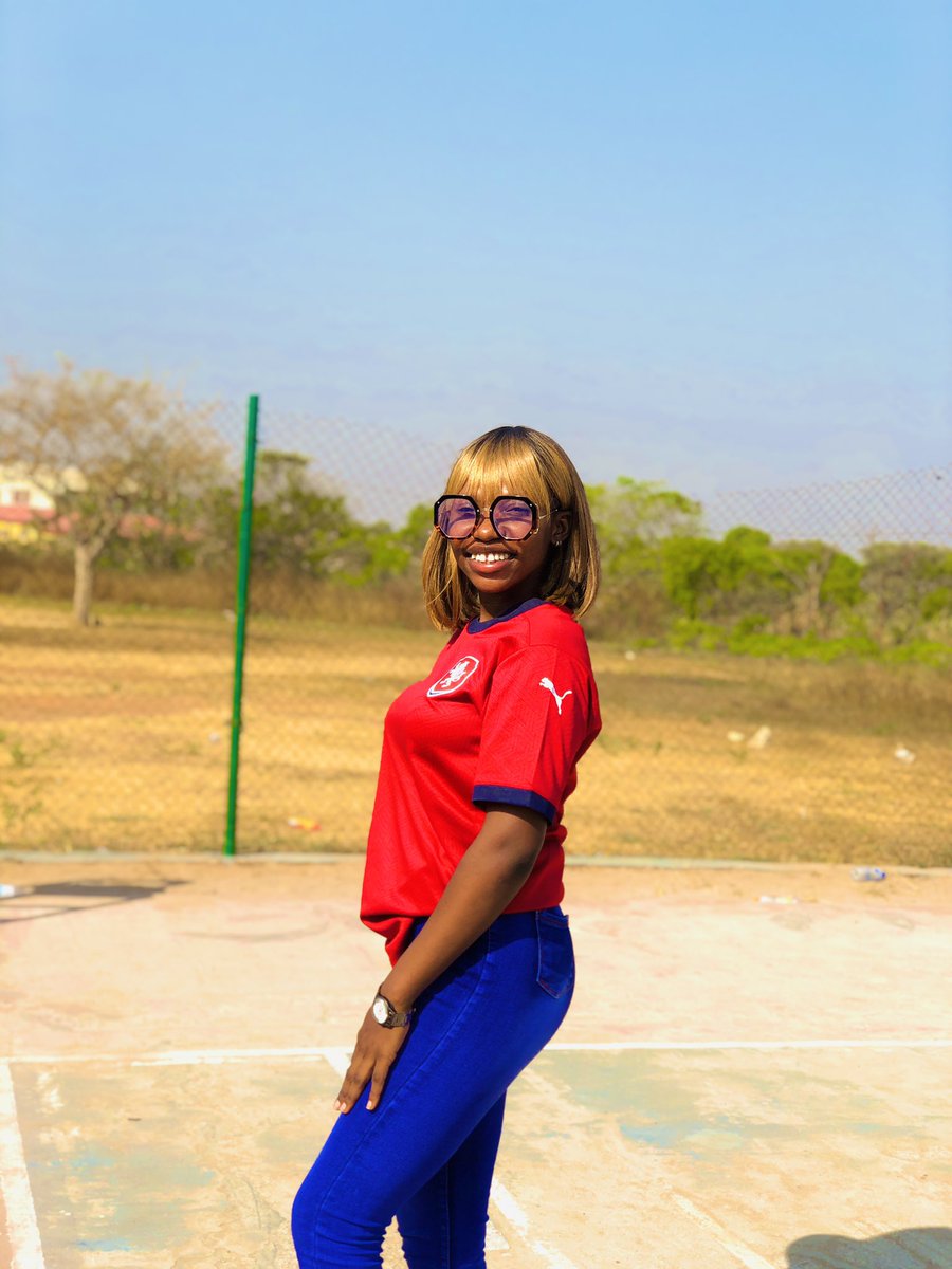 sandra_ayoola's tweet image. Day 3 ❤️
We came ready 😊

#class23
#Jerseyday
#Day3
#lautechclass23