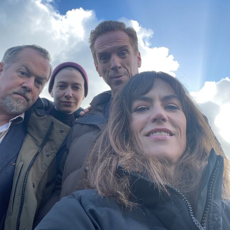 FanFunDamian's tweet photo. We have tons of photos! Join us in visiting BTS moments from #Billions Season 7: https://t.co/PeqCH7kCbZ #DamianLewis #BobbyAxelrod #PaulGiamatti #ChuckRhoades #CoreyStoll #MikePrince #MaggieSiff #WendyRhoades #AsiaKateDillon #DavidCostabile #KellyAuCoin #DanielKIsaac https://t.co/4AVRNnhlQY