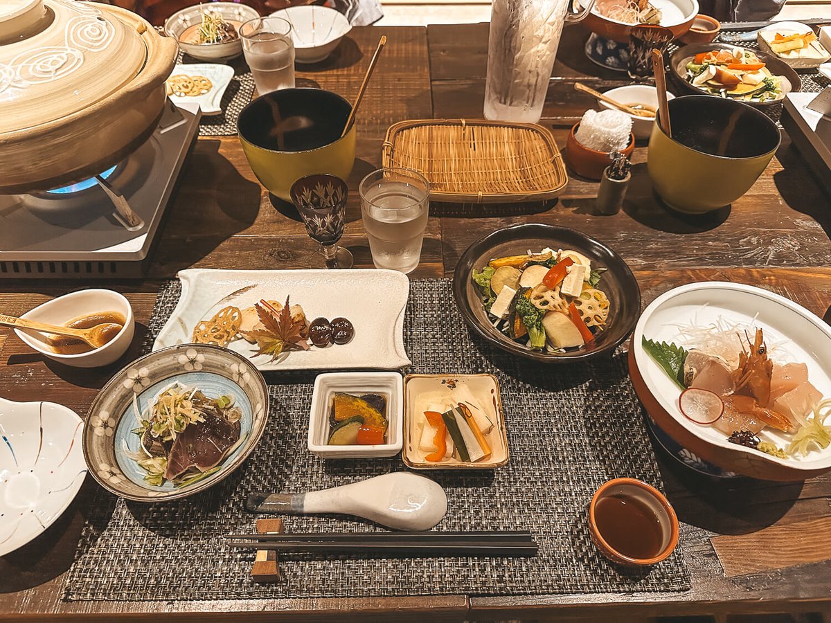 8 Best Foodie Experiences in Japan dlvr.it/T1G82m <a href="/WanderlustAnita/">Anita | Fearless Captivations</a>