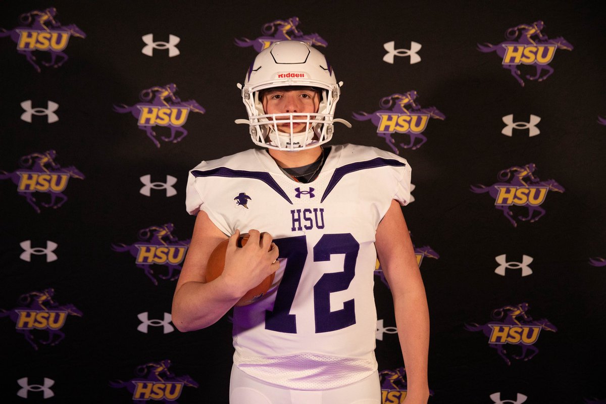 majorgarza1's tweet photo. Had a great visit @HSUCowboys was a great experience after a great talk with @BurlesonHSU and @Whitehead_HSU I’m blessed to receive my second Offer! https://t.co/Q6H4bVjVvG