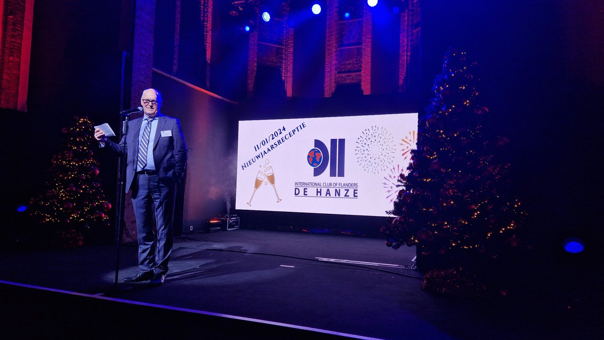kvl0's tweet photo. De voorzitter bespreekt de mooie realisaties van @dehanze.

Ook het programma van #2024 ziet er veelbelovend uit met o.a. een nieuwe editie van @DeHanzedag .

Proficiat!

Burgemeester @dirk_defauw vervolgt met een mooie speech.

@joachimcoens
@minouesquenet
@Pabloannys

@asgbe https://t.co/Nx2oOCez0O