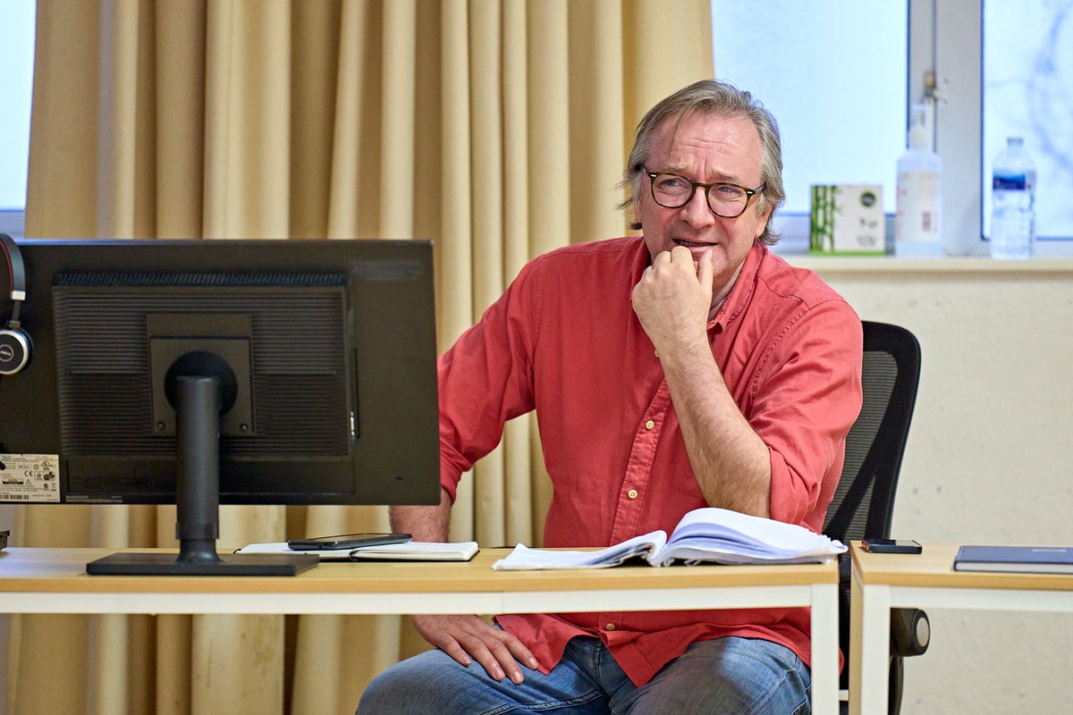 BREAKING NEWS! 🚨 

The GlobeLink News team are back, and having a hoot in the rehearsal room! Catch an exclusive first look at the reunion of the year! 📺 

Don’t miss them at a venue near you from 30 Jan! Tickets are selling fast, so book now from the link in our bio! ✨