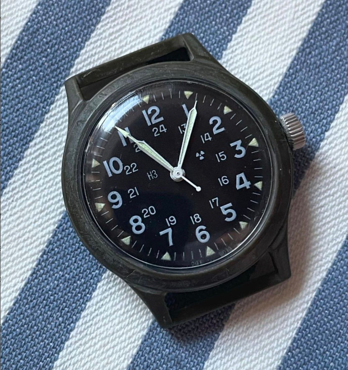 benrus_official's tweet photo. Thanks to @patinanationale for sharing this Big Bad #BENRUS. #yourBENRUS #benrusgiwatch #vietnamera #usarmy #milspec #vintagemilitary #vintagemilitarywatches #1975 #patinanationale #militarywatch #militarywatches #history #america #vintage #vintagewatch https://t.co/Yf9pb7tHSX