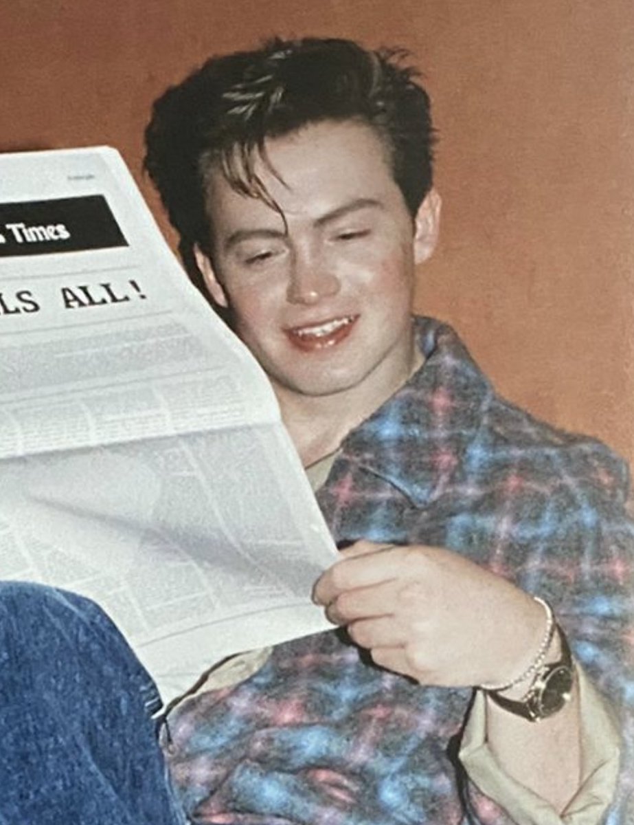 loverrnelson's tweet photo. i love a boy that can read https://t.co/wSF7cpj0e0