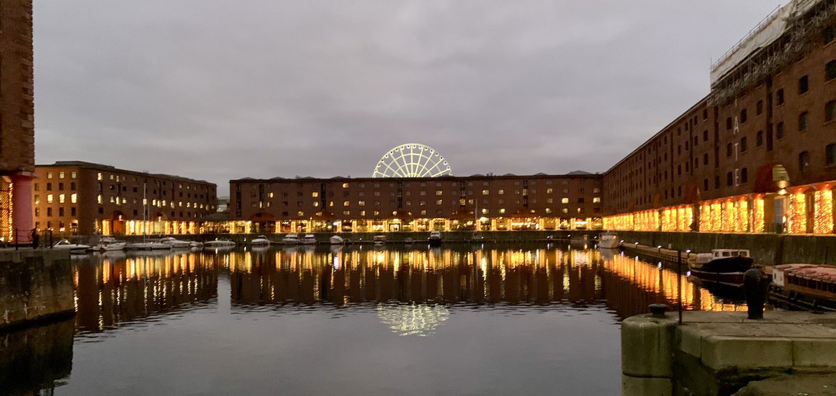 Geoff Rich (@geoffrich) on Twitter photo Albert Docks, Liverpool looking special this evening Albert Docks, Liverpool looking special this evening