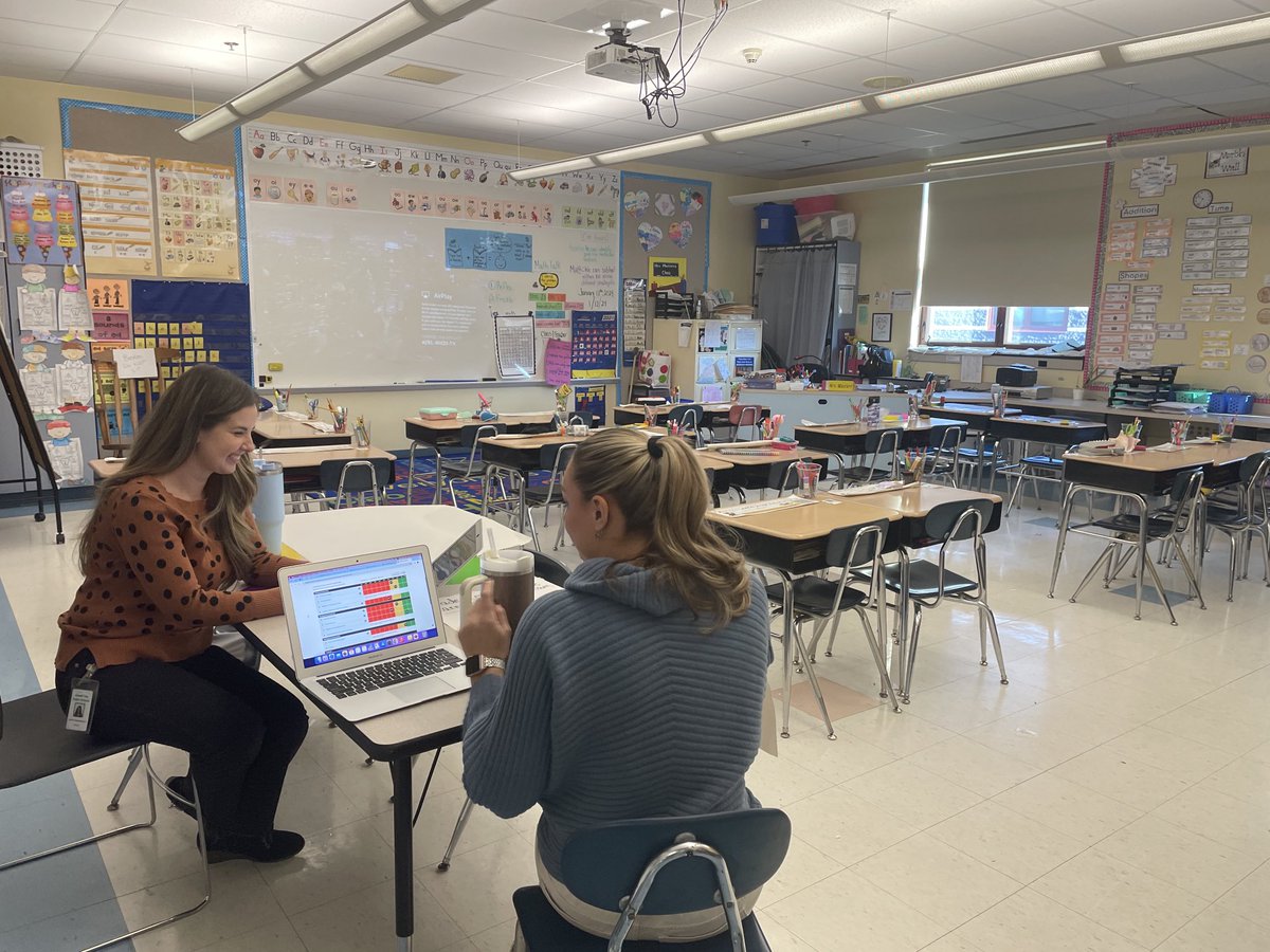 HowellTwpAdelph's tweet photo. Professional Learning Communities met today and reviewed student data and learning trends to ensure the continued growth and success of all students. #HTPSHowellLeads https://t.co/6VIJoXXNfO