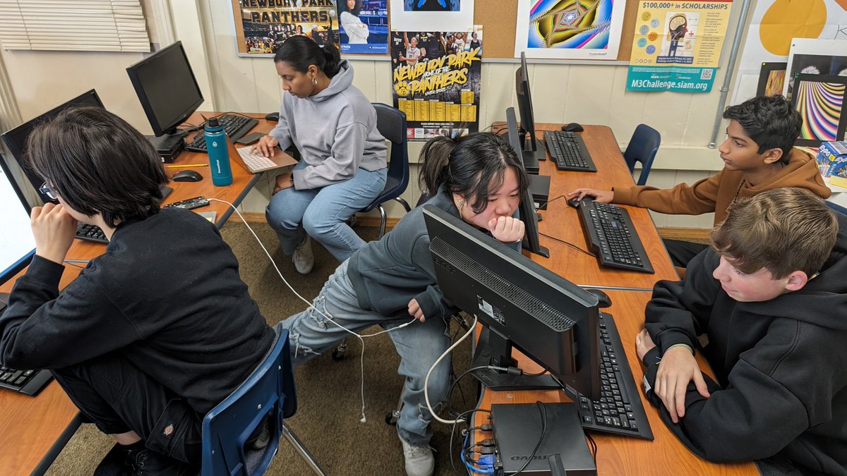 kickrg's tweet image. #APCSA students #Communicating and #Collaborating while #Programming in #Java using the #ArrayList #Class @CSforALL @CSforCA @csteachersorg @CSTAGLA @CSTA_IE @a2zk12cs @CSForIL @cs4allcps @CSforAllTchrs