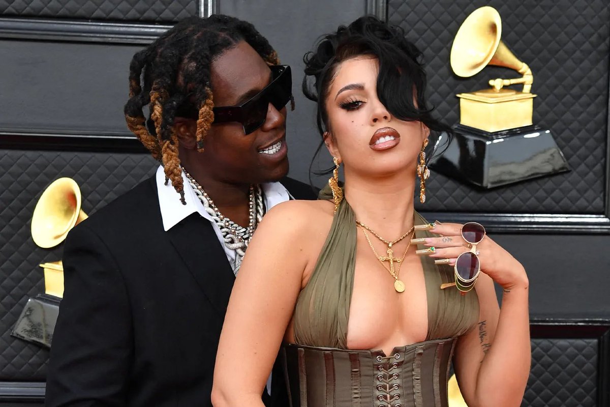 PopCrave's tweet photo. Kali Uchis announces pregnancy, expecting first child with Don Toliver. https://t.co/K2ufkb4ZTV