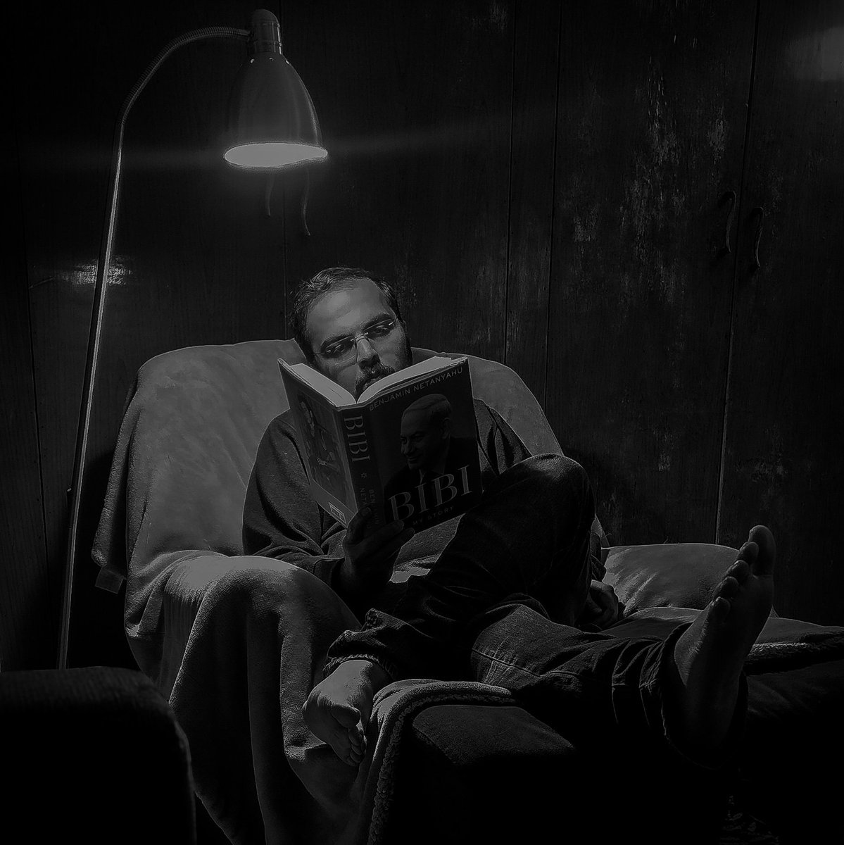 indiamahesh's tweet photo. Lost in the pages, found in another world.
 📚✨ #BookLover #EscapeWithWords https://t.co/jMlhawBcPW