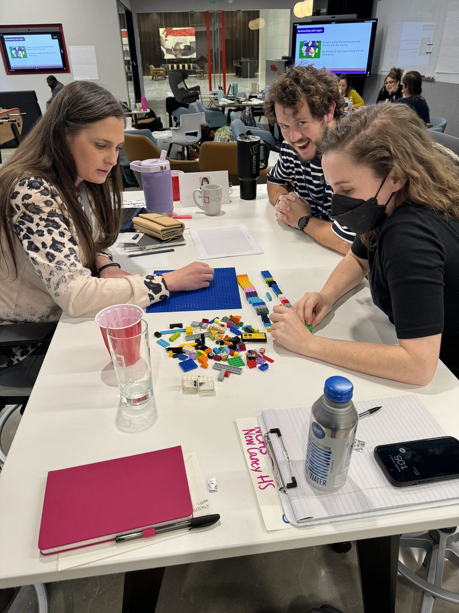 Are teachers playing with Legos? No! They are creating symbols to summarize their learning. <a href="/N2Learning/">N2 Learning</a> #TXTLI