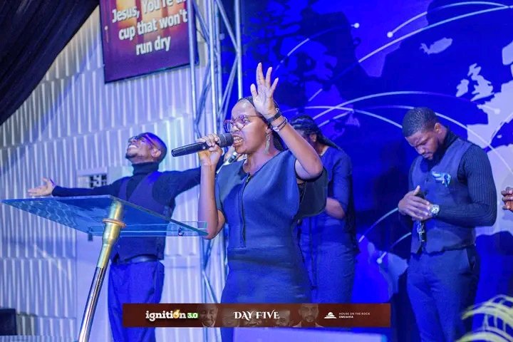 hotrumuahia1's tweet photo. WORSHIP|
🎤Who is like You, Lord, in all the Earth?
Matchless love and beauty, endless worth
Nothing in this world will satisfy
Jesus, You're the cup that won't run dry🎶🎶
#Worship
#Ignition3.0
#Unstoppable
#Day5
#Hotrumuahia
#hotr
#Hotronline https://t.co/R4vhj2WraK
