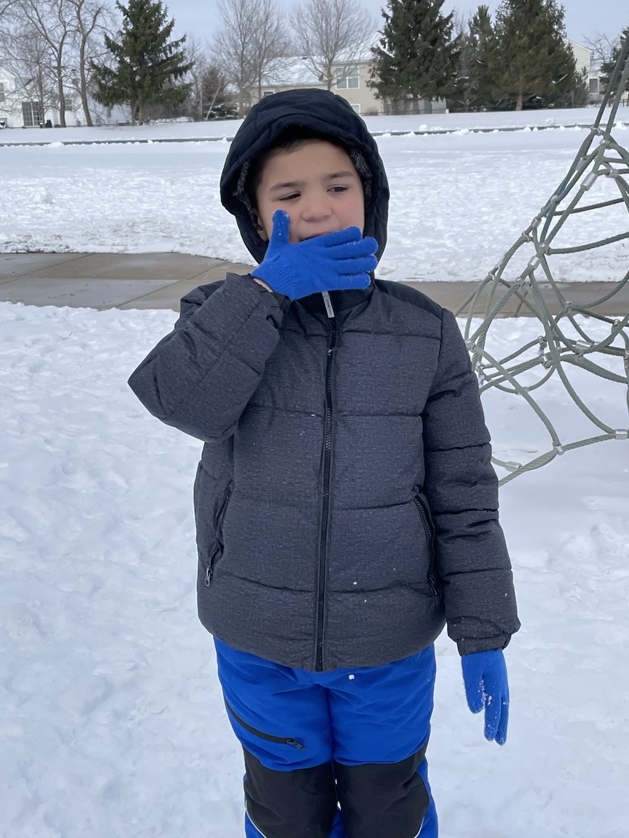 MsMoore50's tweet photo. Snow much fun! #OnlyinLifeSkills #CrosBee #HarvardRising https://t.co/XbZN4l0Z2W