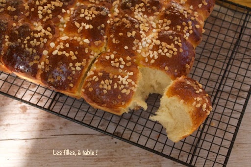 cofooders's tweet photo. #Recette via #lesfillesatable Brioche au sucre perlé 👉https://t.co/aJt7G9GY5X #brioche #sucre #petitdejeuner #bon #faitmaison #boulangerie https://t.co/QKNEnmWzxX
