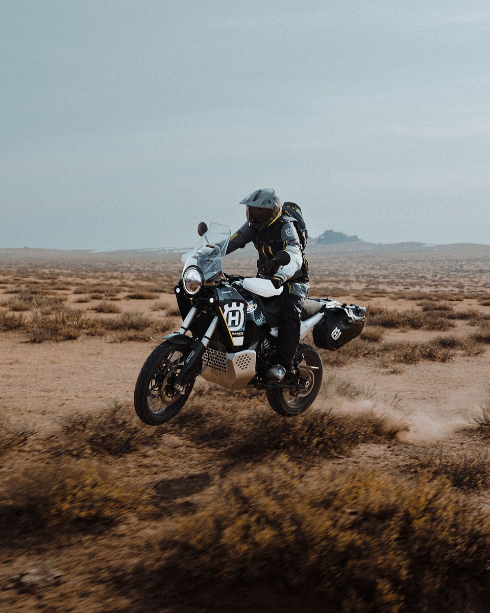 HQV_MotoUK's tweet photo. What does Expedition mean to you? This is our definition.
Visit your local dealer to find out about the Norden 901 Expedition. https://t.co/ZWYE3DEMSG
#HusqvarnaMotorcycles #GoRide #RideHusky #Norden901Expedition #ExploreFurther #DiscoverNewWorlds https://t.co/1Tyco2GHBT