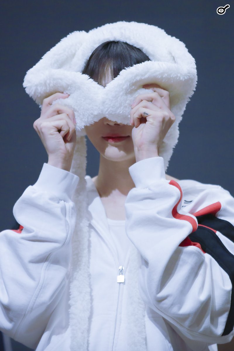 nyunyyang's tweet photo. 차니시 ❤︎ https://t.co/GVQpMwFFv4