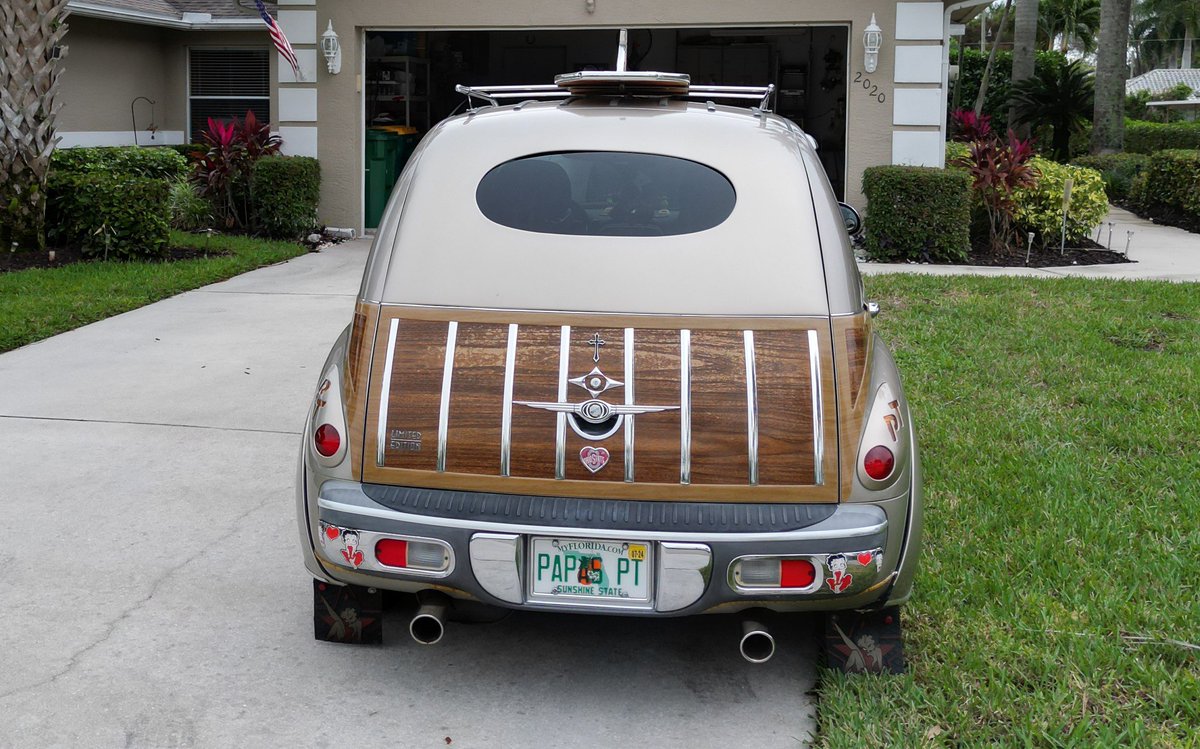JD1one's tweet photo. @DougDeMuro Check out this wildly adorned PT Cruiser.  Only in Florida!
#PTCruiser https://t.co/sH4LXefwyk