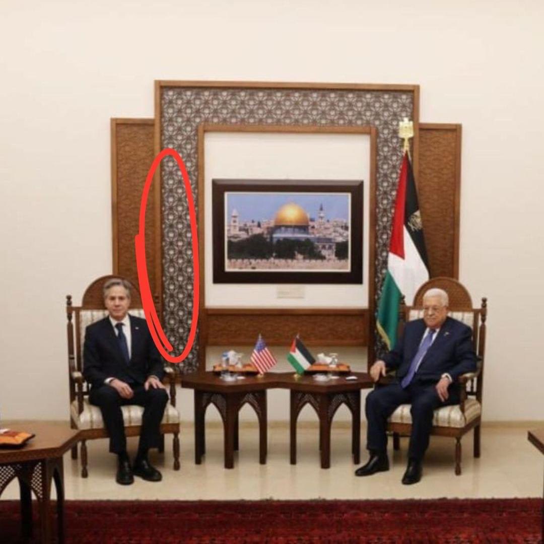 IsraMum's tweet photo. The #hijacking of the #StNikolas is a direct consequence of this picture. Blinken should have upturned the table on Abbas' face, and walked out.
In the Middle East, the hyenas pounce on the least sign of weakness.
Which is, by the way, the reason why #Israel CANNOT agree to a #Ceasefire as long as the #hamasnazis are not destroyed, utterly.
Otherwise #October7Massacre will happen again, and again, and again.
