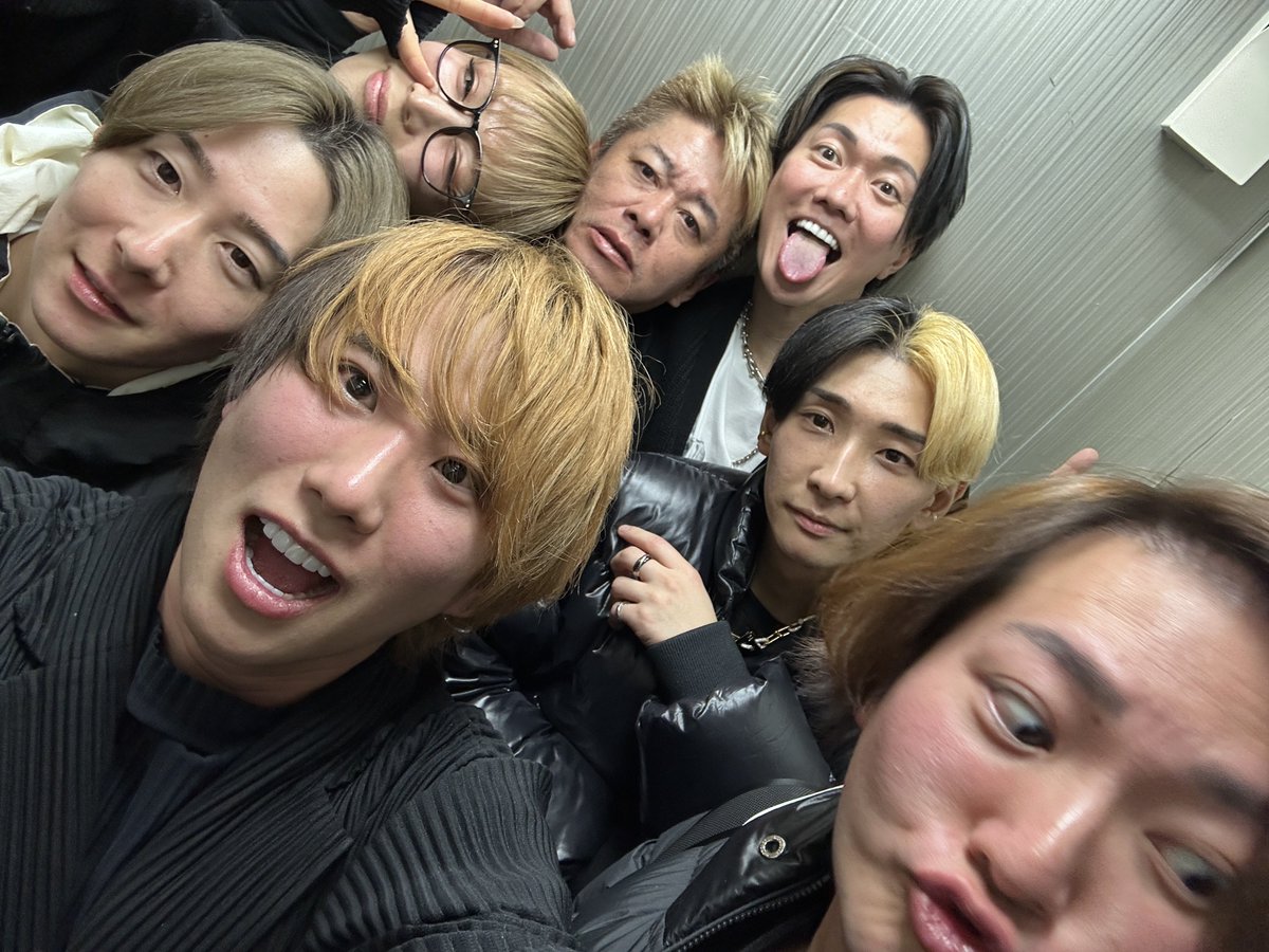 sunao709's tweet photo. 解散！ https://t.co/F6pBPtBnD3