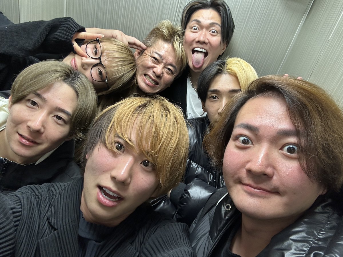 sunao709's tweet photo. 解散！ https://t.co/F6pBPtBnD3
