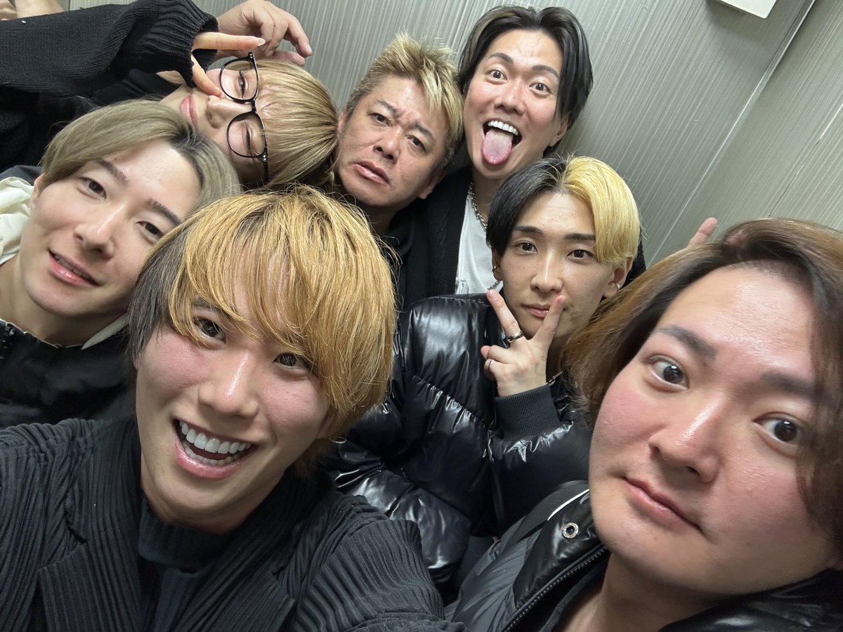 sunao709's tweet photo. 解散！ https://t.co/F6pBPtBnD3