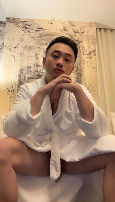 Long shot&hellip; but for shits and giggles why not 😈🧍🏻&zwj;♂️  https://t.co/Lj8RXYSveD https://t.co/RQ2mQxYB8z<a href="/tag/mvsales"class="tags"><span>#mvsales</span></a>