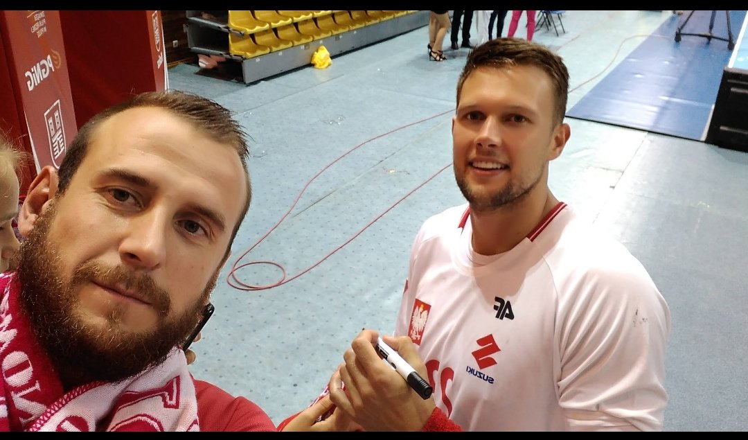 No to jedziemy z Wikingami Panowie 💪
@syprzak_kamil prowadź do zwycięstwa 🔥
#NORPOL 🇳🇴🇵🇱
 #ehfeuro2024 czas zacząć 😉
Chleba i mistrzostw 🫡