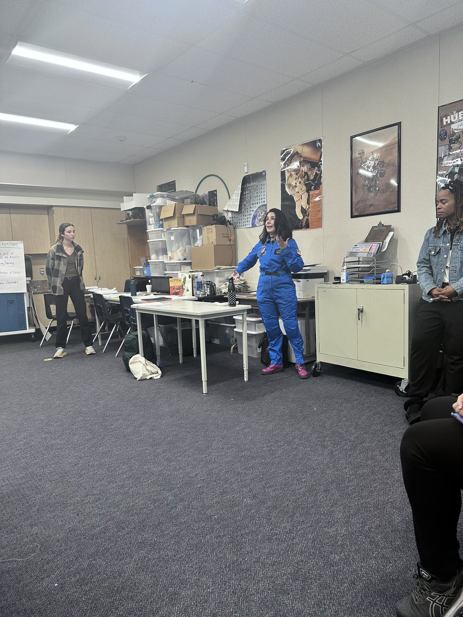 Chelsea Rhodes tweet media