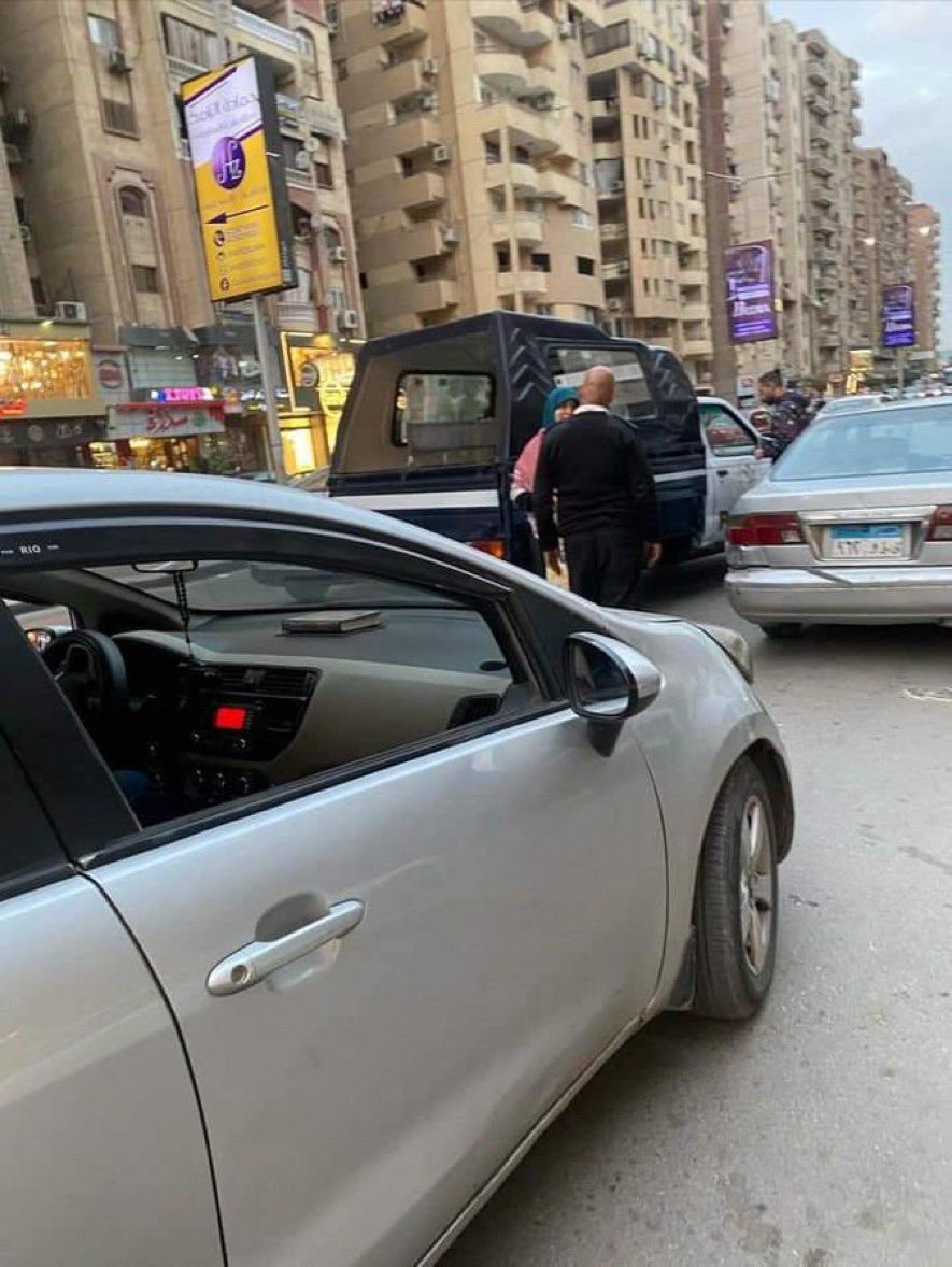 drhossamsamy65's tweet photo. تحديث هام ⚠️: أعتقلت سلطات نظام السيسي منذ قليل في القاهرة السيدة المصرية الشريفة التى هتفت لفلسطين في قلب القاهرة، ماهى التسمية المناسبة لهذا النظام وهذا الحراء التعسفى الظالم الذين ارتكبوه فى حق هذه المرأة الشريفة ؟ والله لو كانت تهتف فى تل ابيب لكان هناك احتمال ان يتركوها!!! خزى وعار!!!