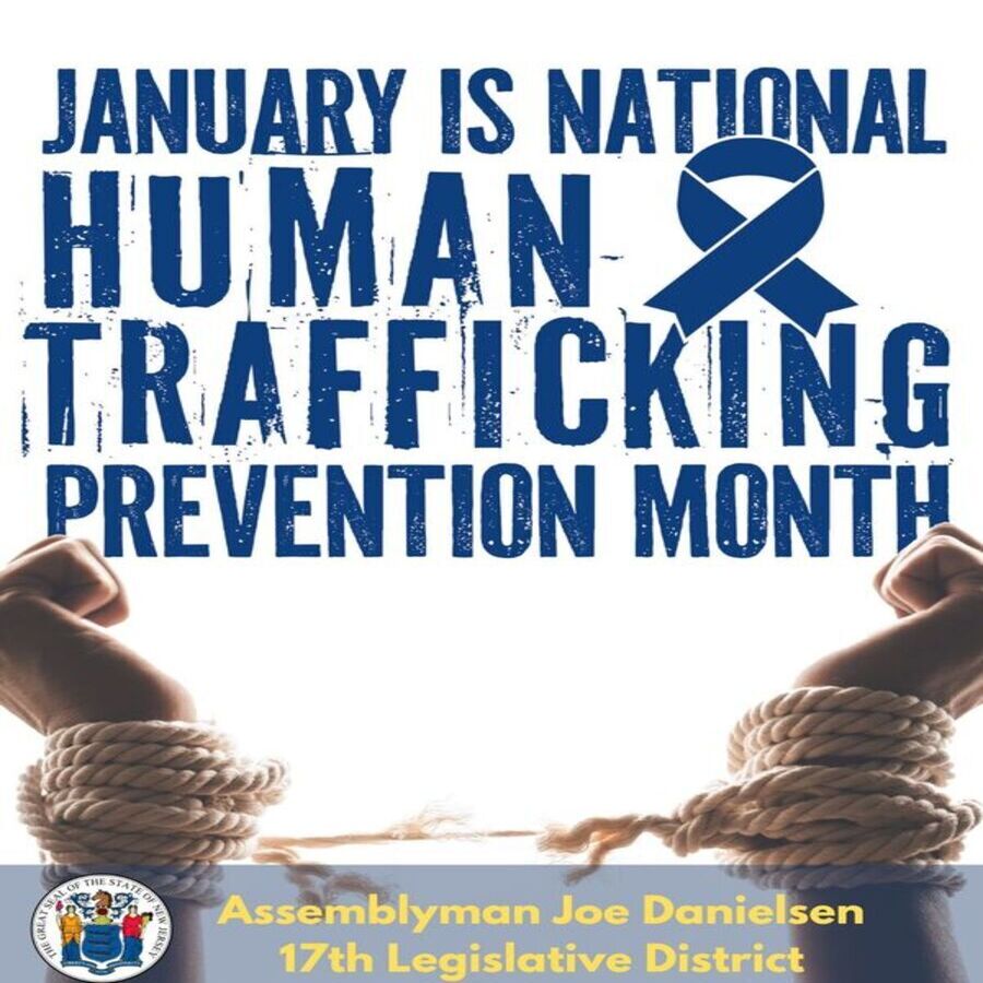 JoeDanielsen17's tweet photo. Today, we celebrate the efforts of survivors, advocates, anti-trafficking organizations and law enforcement agencies all around the world to raise awareness about human trafficking and end it in all its forms.
#htpm #wearblueday #njld17 #alwaysatyourservice https://t.co/fi8MKdj8ta