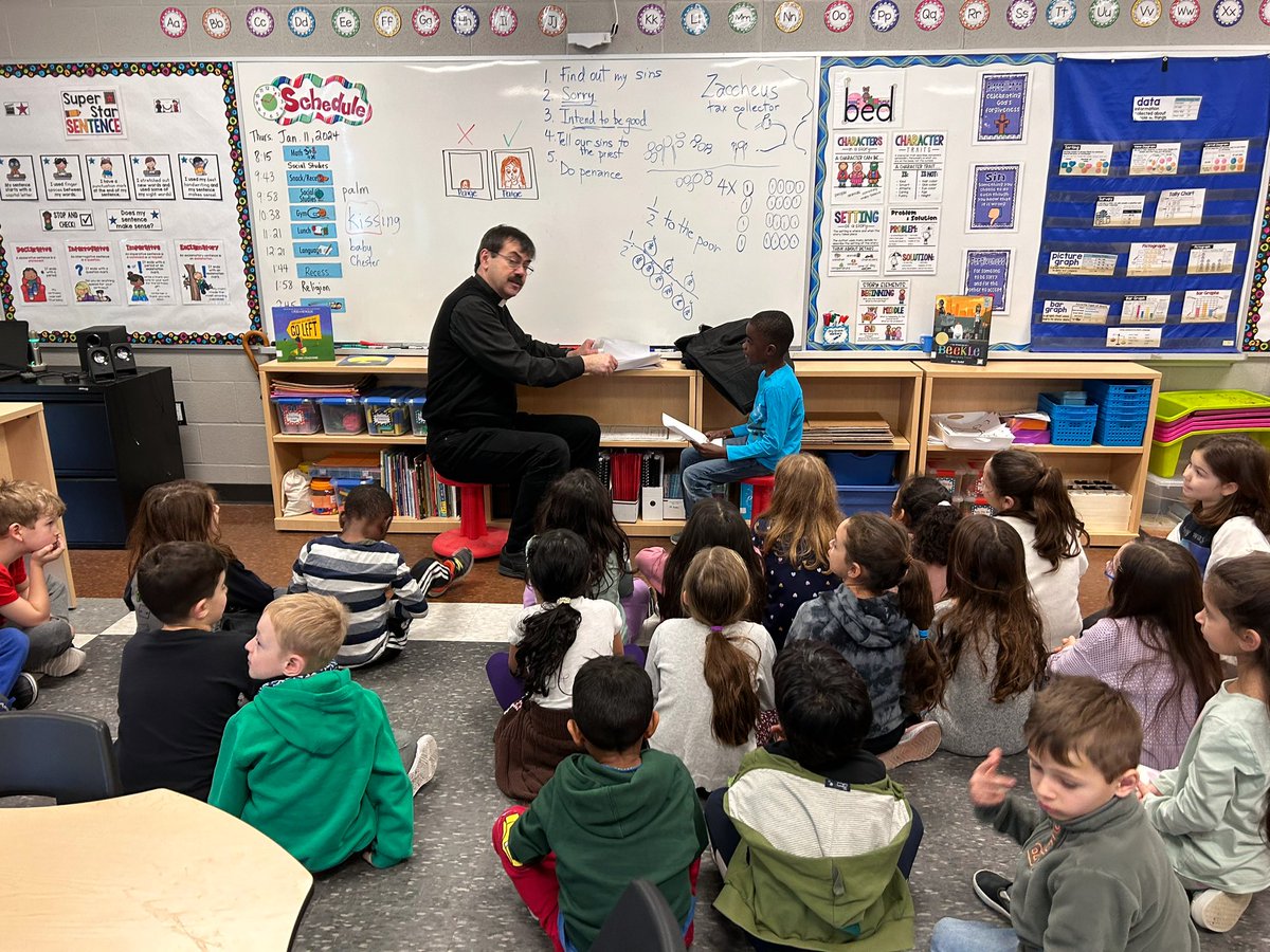 Thank you to Father John for coming in to talk to our grade 2s about First Reconciliation. The grade 2s will be celebrating this sacrament next week.🙏🏼