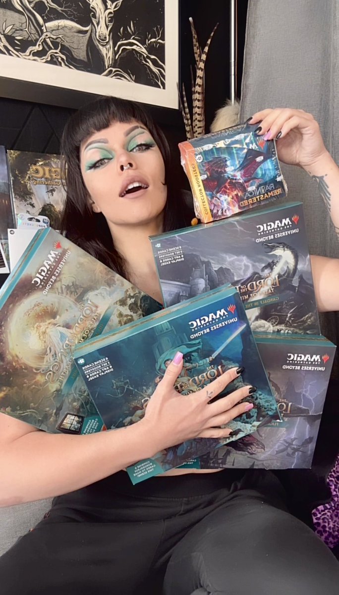 ZMainCharacter's tweet photo. HUGE FLASH GIVE AWAYS 

✨Read carefully! ✨
I’ll be giving away LOTR Scene Sets and an entire Collector Box of Ravnica on @Whatnot TOMORROW 

🚨BUT🚨 2 lucky winners will be chosen HERE to win a MTG30 Binder or deck box! Read comments below to find out the rules to enter! https://t.co/4SQFLsW2dq