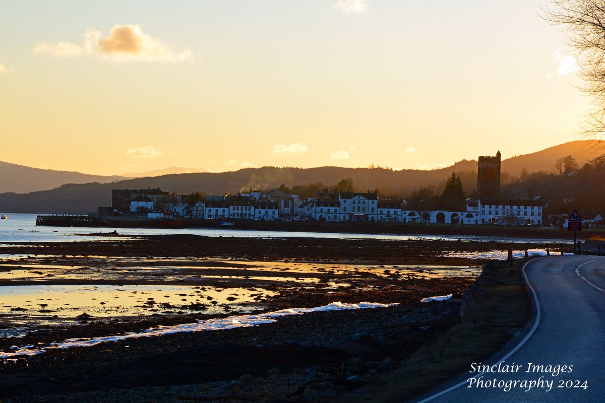 End of the day in Inveraray @InverarayGames @InverarayJail @inveraray @inveraraypier @loveinveraray @argyllandbute @abregistrars @ArgyllCaravan @WCPhotography23 @FyneSeatours