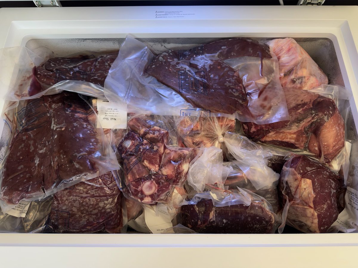 Square1Wellness's tweet image. Two great ways to beat the #bideninflation crisis! Buy a deep freezer &amp;amp; eat more meat! #yes2meat #deepfreezer #meatheals #inflation #keto #healthcoach #carnivore
