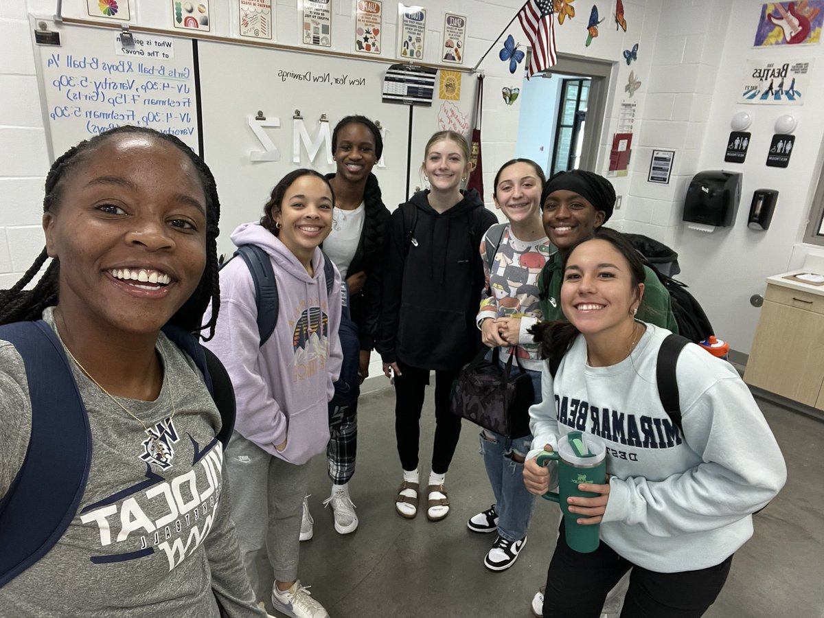 CoachSSJackson's tweet photo. God will always remind you why you do what you do. These cuties stopped by after advisory just to come visit for a bit and am happy they did. 🥰 #muchneededlove #freshman https://t.co/cEXFVbHGei