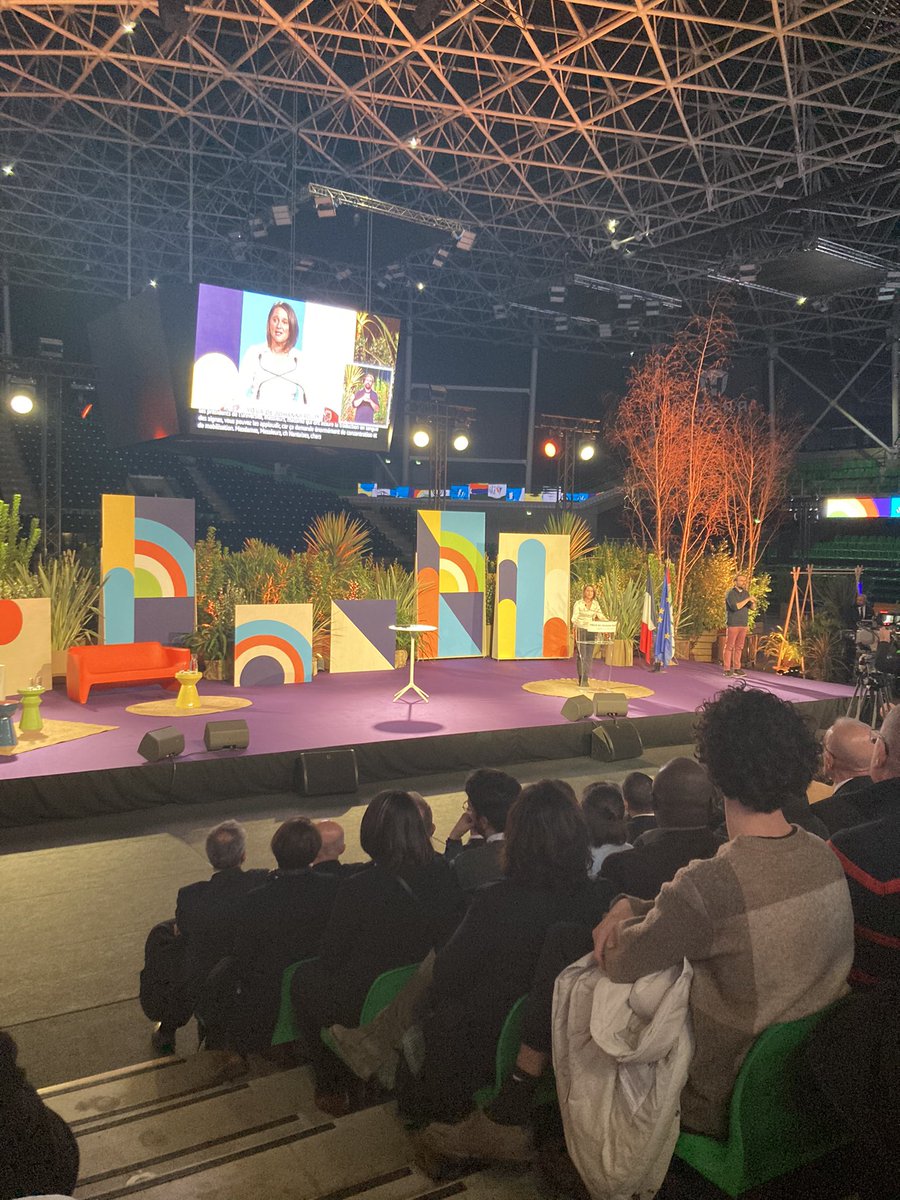 InterAsso Nantes (@ia_nantes) on Twitter photo Nous sommes présent.e.s ce soir aux voeux de <a href="/Johanna_Rolland/">Johanna Rolland</a>, maire de <a href="/nantesfr/">Ville de Nantes</a>
L’occasion de rencontrer et discuter avec certain.e.s acteurices de la jeunesse nantaise pour parler de notre projet interassociatif 🌐 Nous sommes présent.e.s ce soir aux voeux de <a href="/Johanna_Rolland/">Johanna Rolland</a>, maire de <a href="/nantesfr/">Ville de Nantes</a>
L’occasion de rencontrer et discuter avec certain.e.s acteurices de la jeunesse nantaise pour parler de notre projet interassociatif 🌐