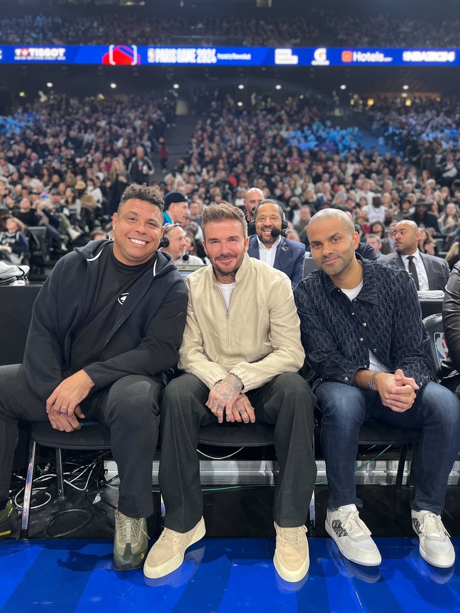 NBA's tweet photo. Ronaldo x Beckham x Parker 🌟 #NBACelebRow

#NBAParis | Live on NBA TV 
📲 https://t.co/RrPDbIQWsd https://t.co/EkahhHB8FI